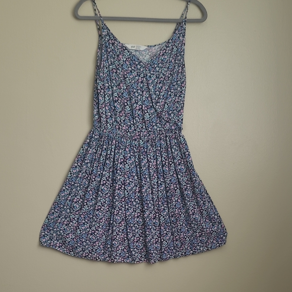 H&M Navy Floral Patterned Top